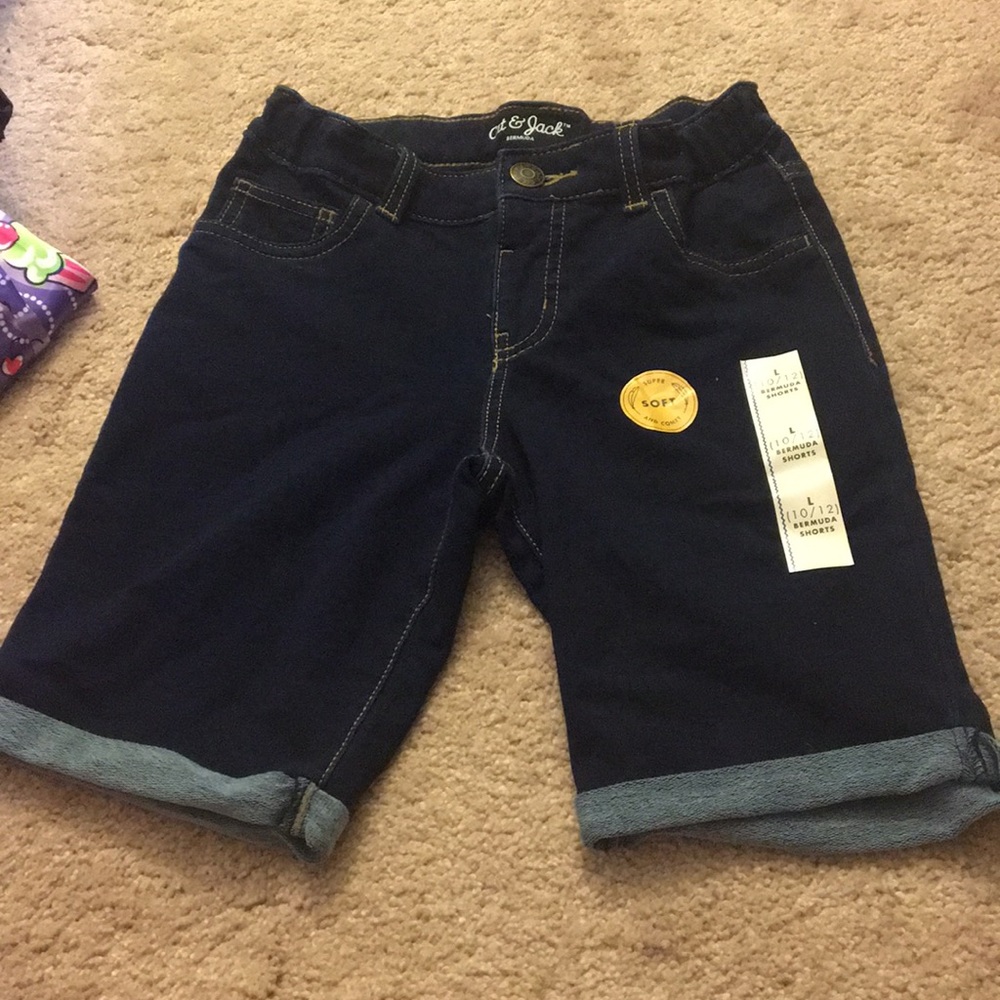 Soft and stretchy jean shorts